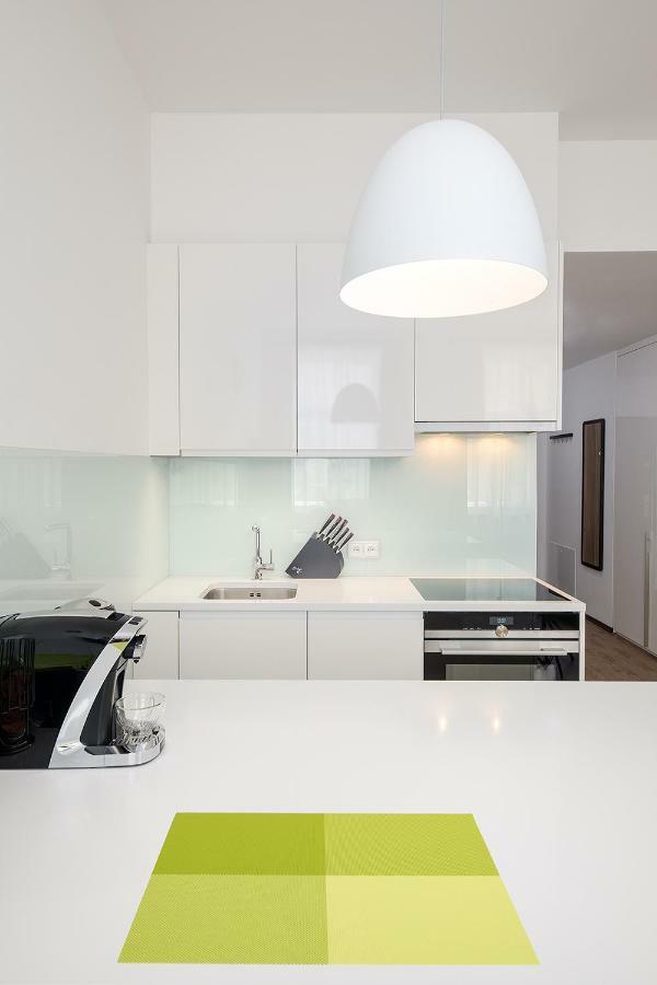 Apartment Near City Centre With Parking Place Prag Exterior foto